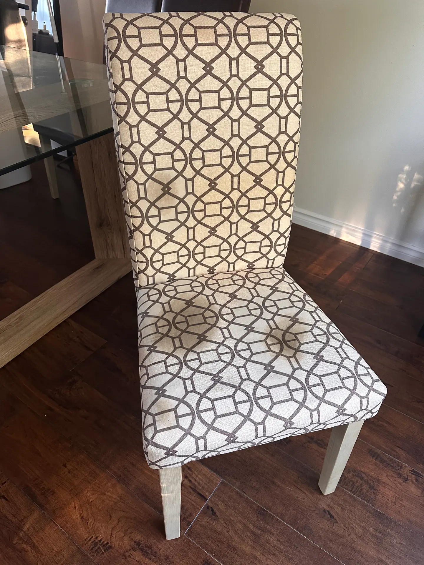 Chair transformation before cleaning